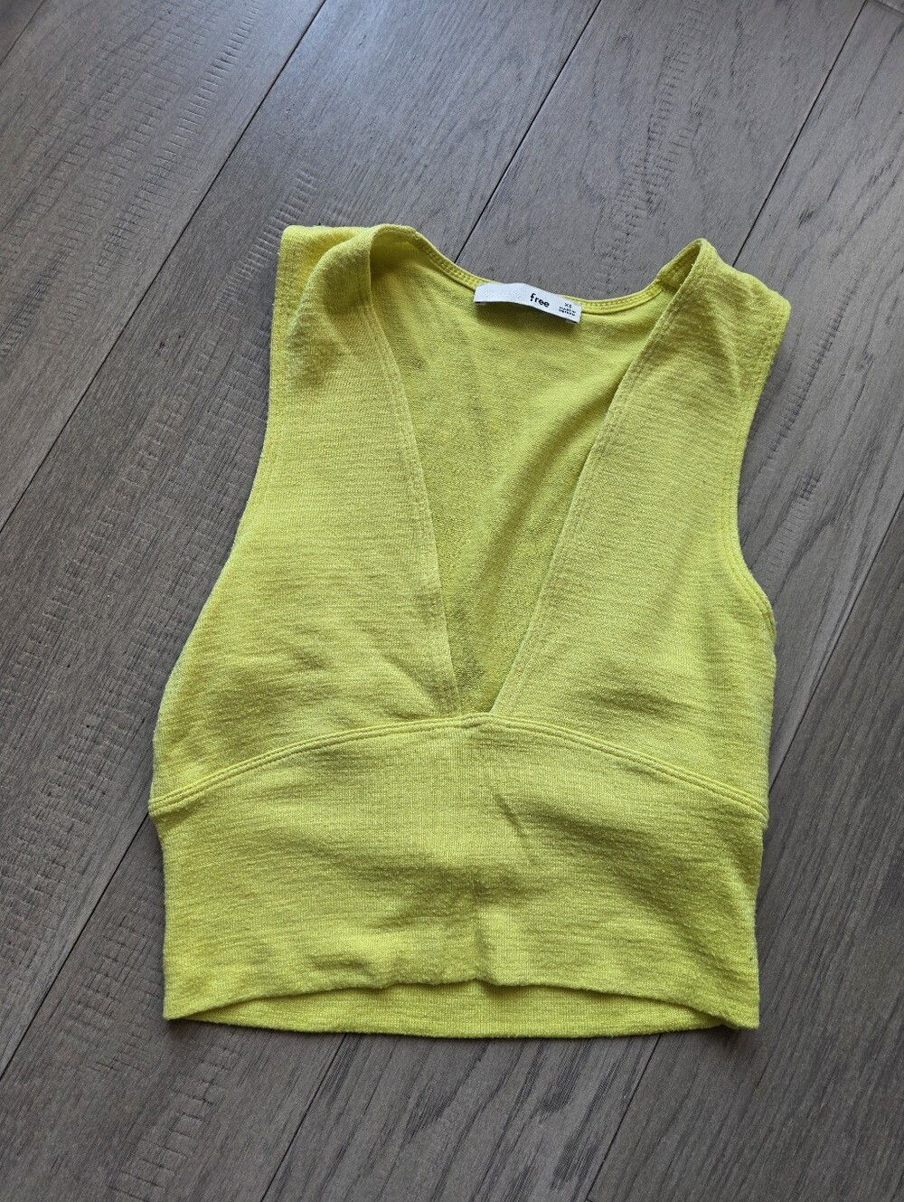 Wilfred V-Neck Yellow Crop Top